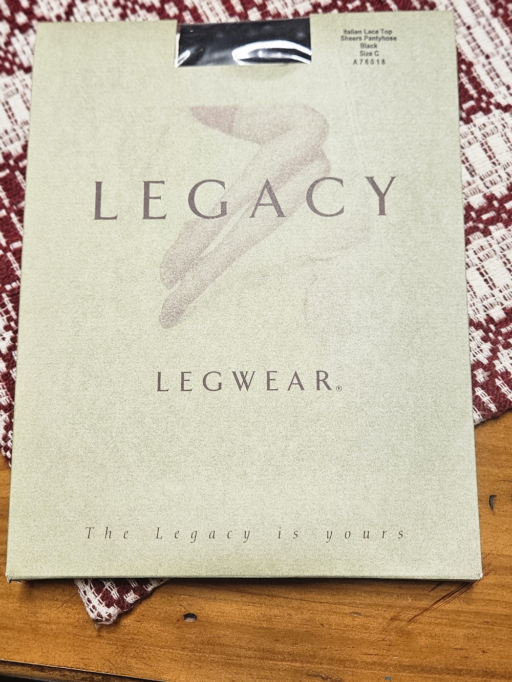 LEGACY Vintage Legwear Sheer Pantyhose in Black
